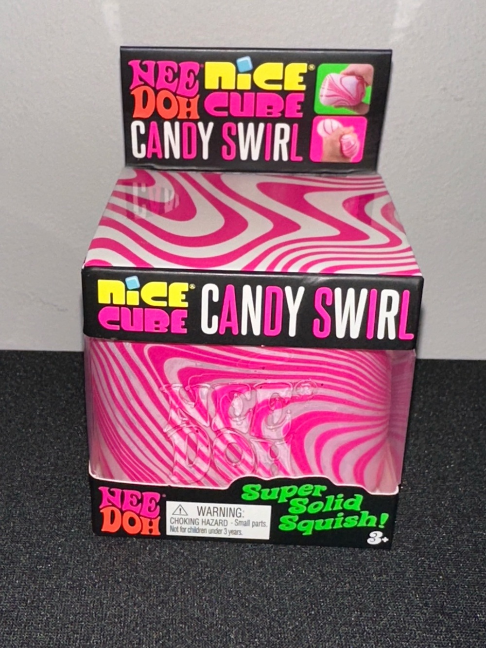 Candy Cane Swirl NeeDoh Nice Cube NIB